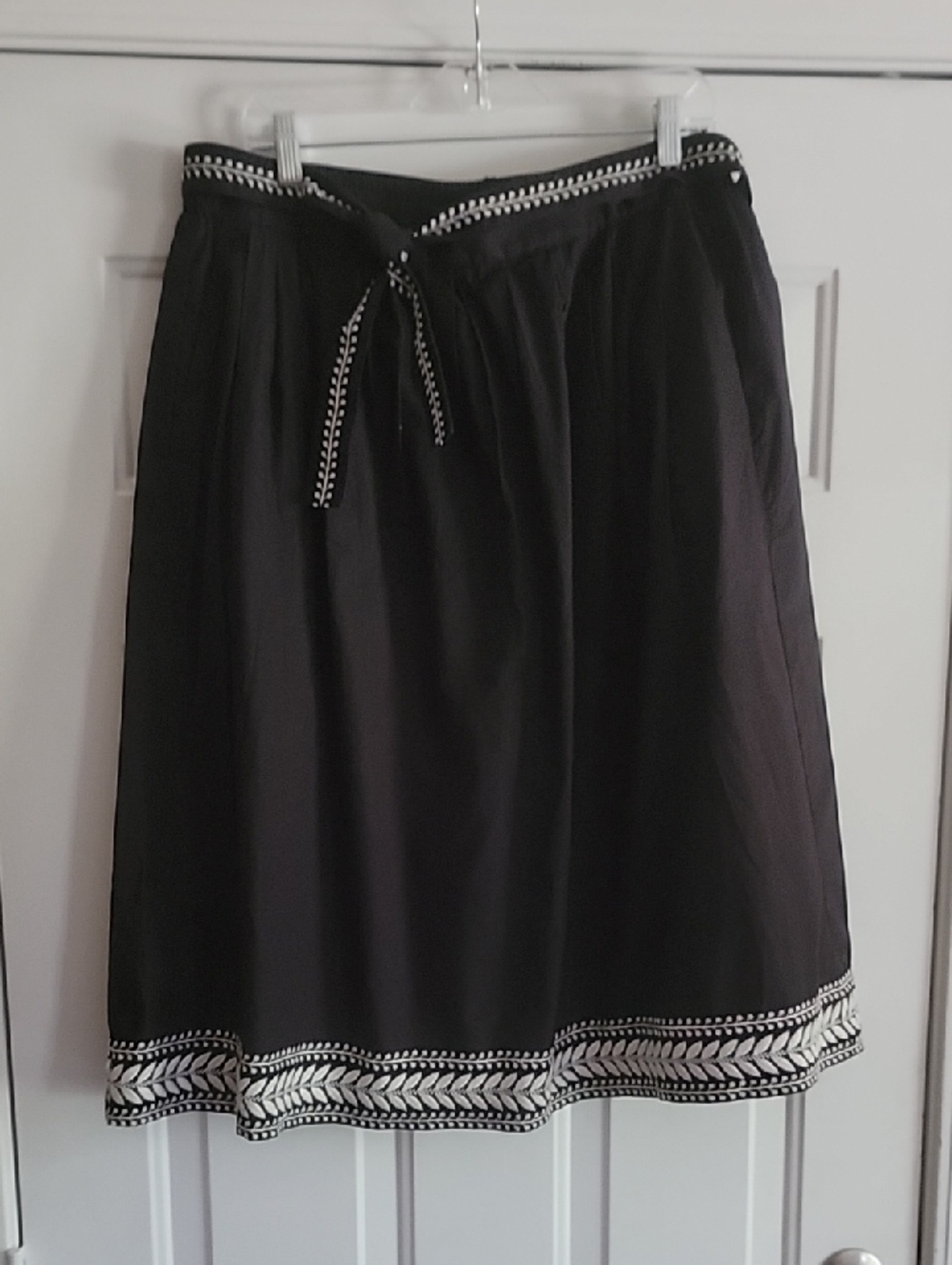 Womens J Crew Lined Embroidered Skirt, Great Design, Sash, Elastic Waist,Large